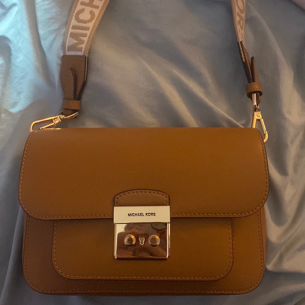 Michael kohrs crossbody purse